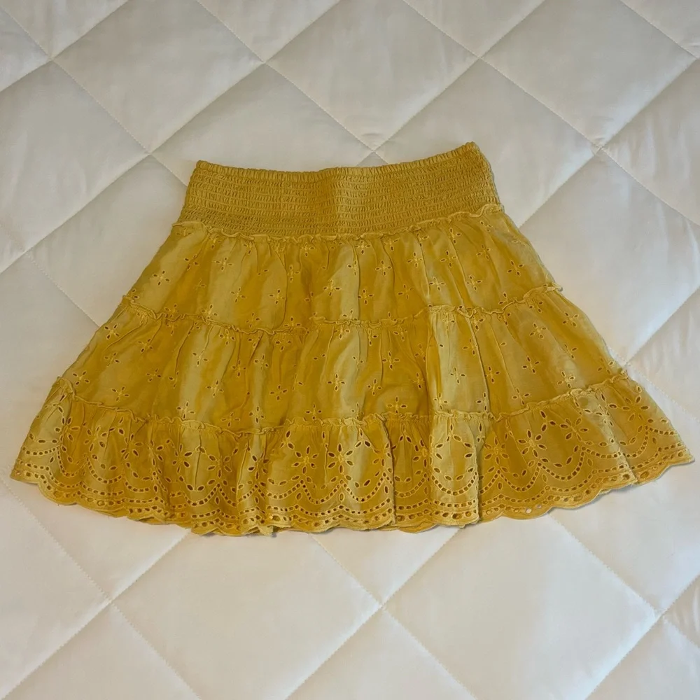 AE Ruffled Mini Skirt - Picture 1 of 4